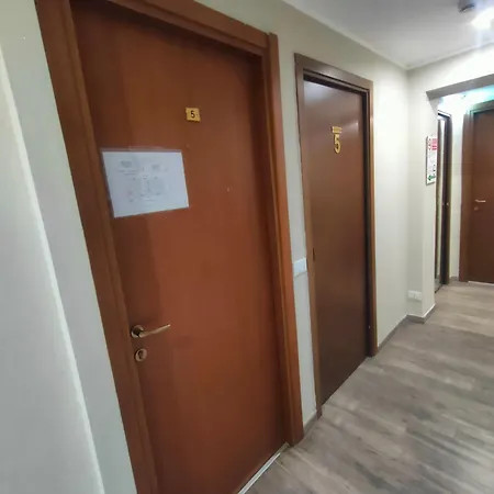 康维迪尼酒店